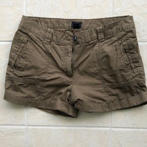 H&M cuffed cotton shorts